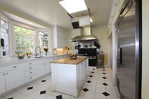 Olallieberry Inn B&B