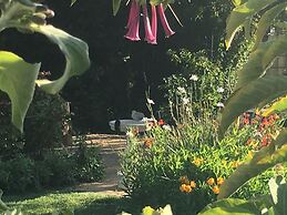 Olallieberry Inn B&B