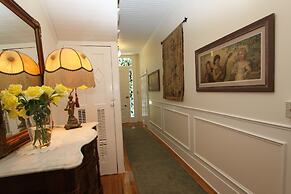 Olallieberry Inn B&B