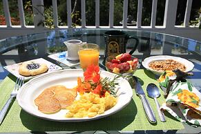 Olallieberry Inn B&B