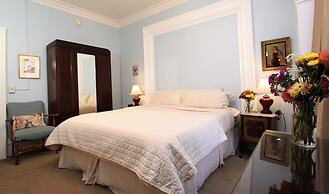 Olallieberry Inn B&B