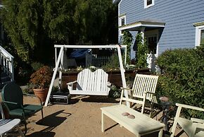 Olallieberry Inn B&B