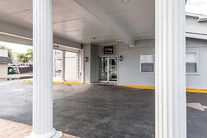 Studio 6 San Antonio, TX - Fort Sam Houston Area