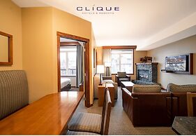 Falcon Crest Lodge by CLIQUE