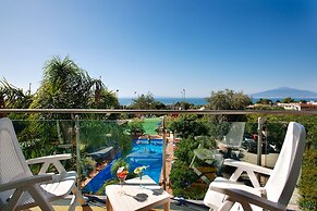 Comfort Hotel Gardenia Sorrento Coast