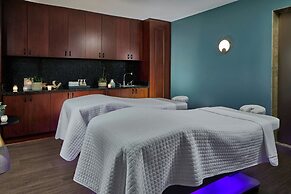 Renaissance Shoals Resort and Spa