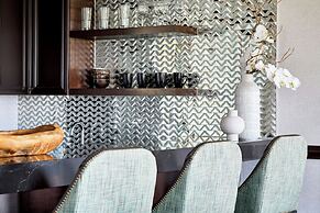 Renaissance Shoals Resort and Spa