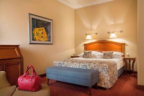 Best Western Premier Hotel Astoria