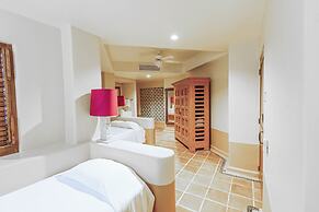 Hilton Grand Vacations Club Zihuatanejo