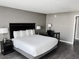 The Georgian Lakeside Resort