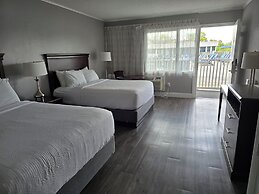 The Georgian Lakeside Resort