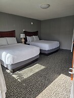 The Georgian Lakeside Resort