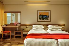 Hotel Aurora