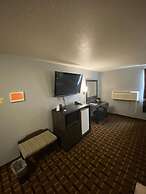 Faribault Hometown Inn & Suites
