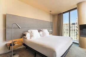 B-Hotel