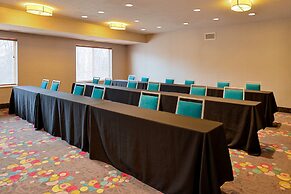 Holiday Inn Express & Suites Omaha West by IHG