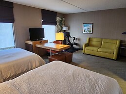 Hampton Inn & Suites Albany Airport