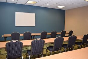 Hampton Inn & Suites Albany Airport