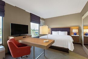 Hampton Inn & Suites Albany Airport