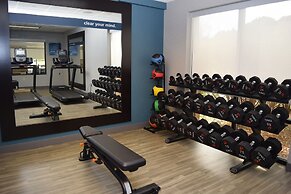 Hampton Inn & Suites Albany Airport