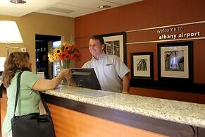 Hampton Inn & Suites Albany Airport