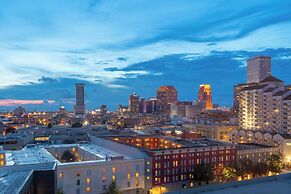 New Orleans Marriott Warehouse Arts District