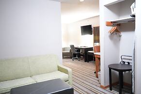 Watseka 24 Inn & Suites