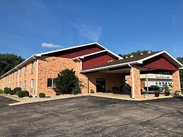 Watseka 24 Inn & Suites