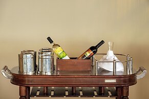 Saint John Hotel Villas & Spa