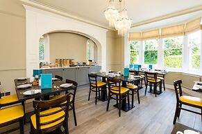 The Lawn Guest House