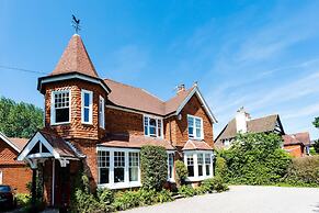 The Lawn Guest House