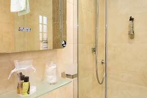 The Lawn Guest House