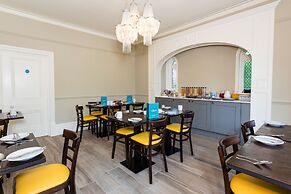 The Lawn Guest House