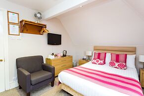 The Lawn Guest House