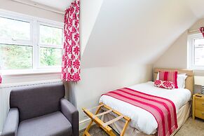 The Lawn Guest House