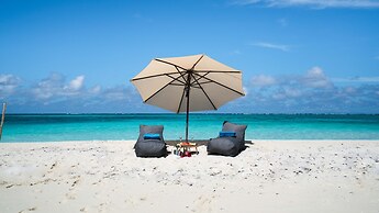 Royal Davui Island Resort - Adults Only