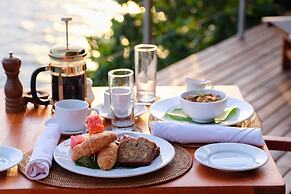 Royal Davui Island Resort - Adults Only