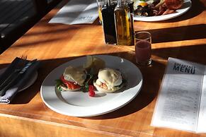 Perry's Bridge Hollow Boutique Hotel