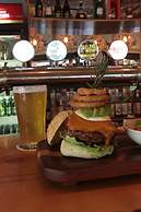 Perry's Bridge Hollow Boutique Hotel