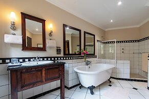 Perry's Bridge Hollow Boutique Hotel