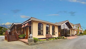 The Cedar Lodge Hotel and Restaurant