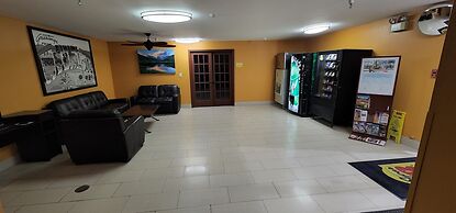 Super 8 by Wyndham Rawlins