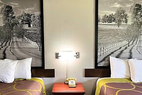 Super 8 by Wyndham Vincennes