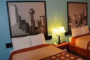 Super 8 by Wyndham Austin/Airport South