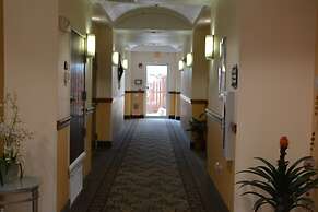 Super 8 by Wyndham Austin/Airport South