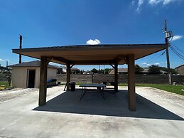Super 8 by Wyndham Mont Belvieu/Baytown East