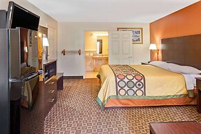 Super 8 by Wyndham Mont Belvieu/Baytown East