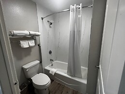 Super 8 by Wyndham Mont Belvieu/Baytown East