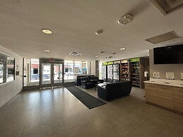 Residence & Conference Centre - Brampton