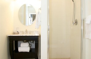 Dinsmore Boutique Inn